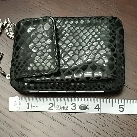 Small Wallet/Wristlet w Silver Chain to Crossbody - Picture 4 of 6